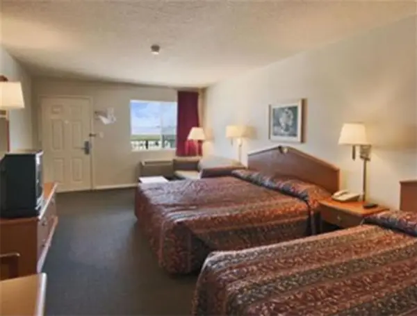 Summit Inn Hempstead Main image